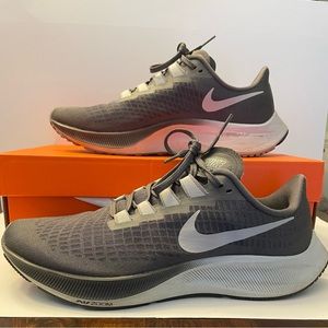 Nike Air Zoom Pegasus 37 Gray size 10